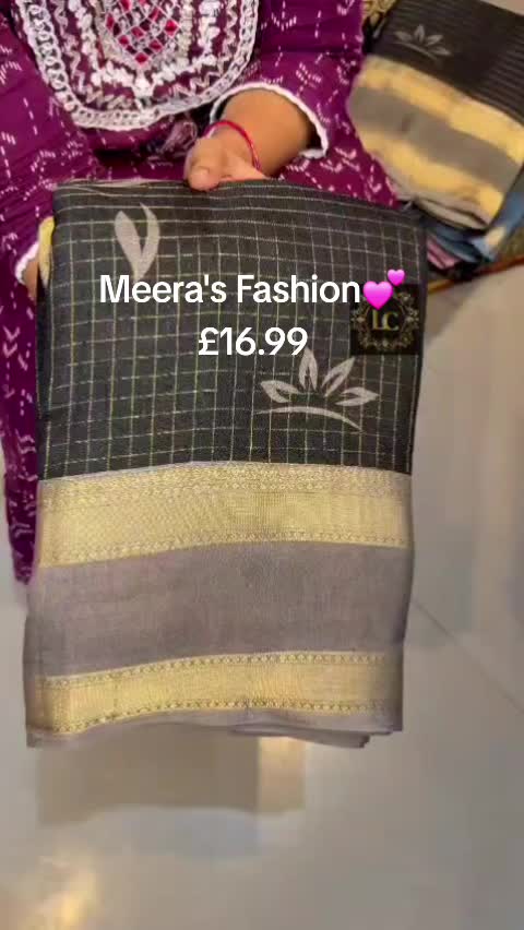 @Meera's Fashion ๐๐