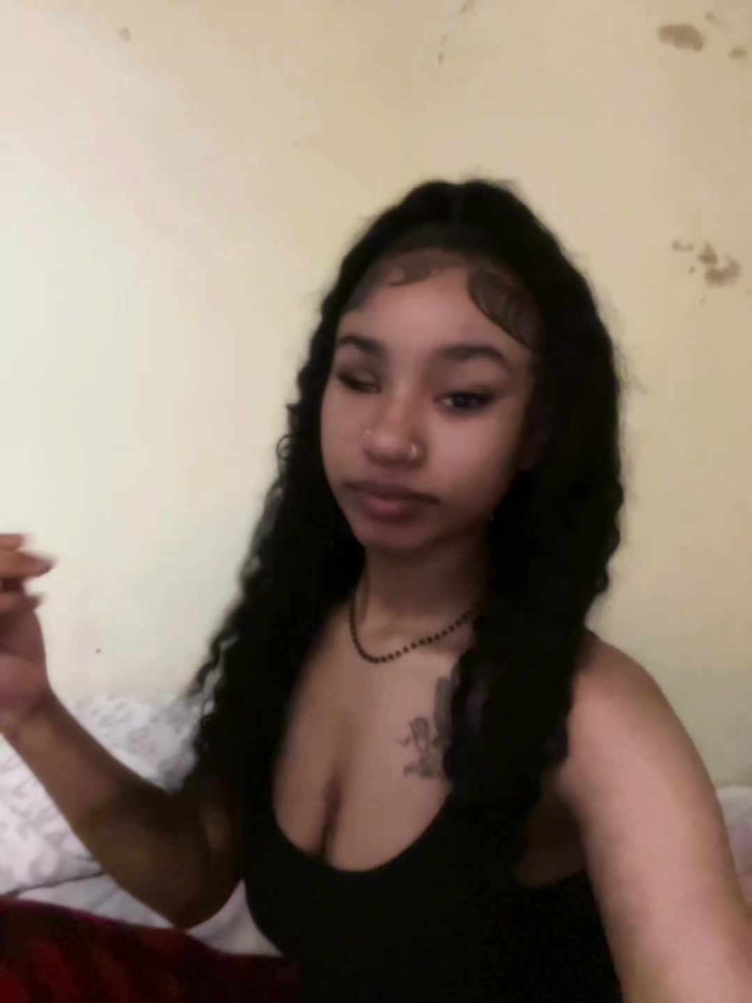 @️