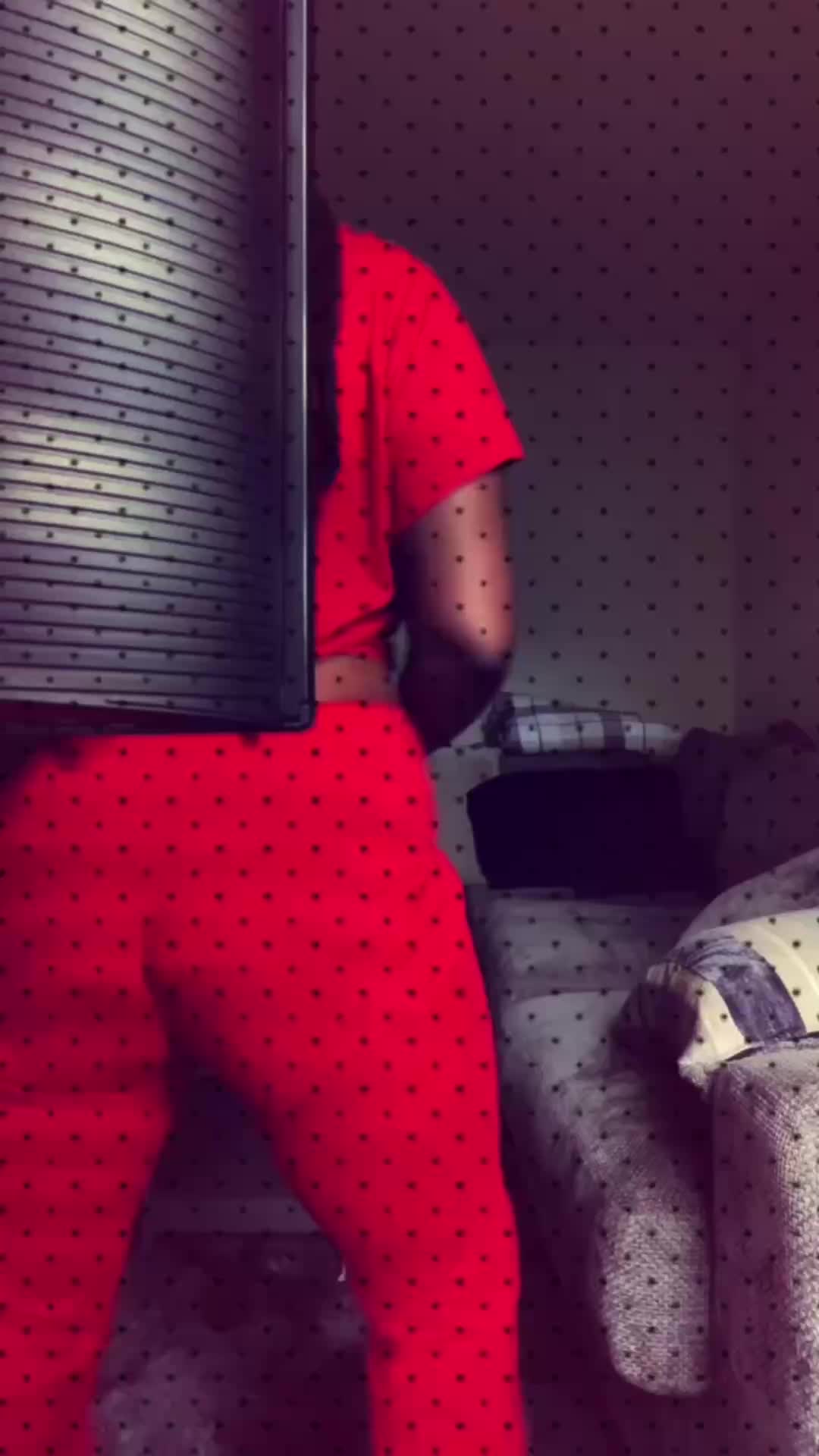 @PR3TTYFAC3BABYJA3/MRSCRYBBY💋