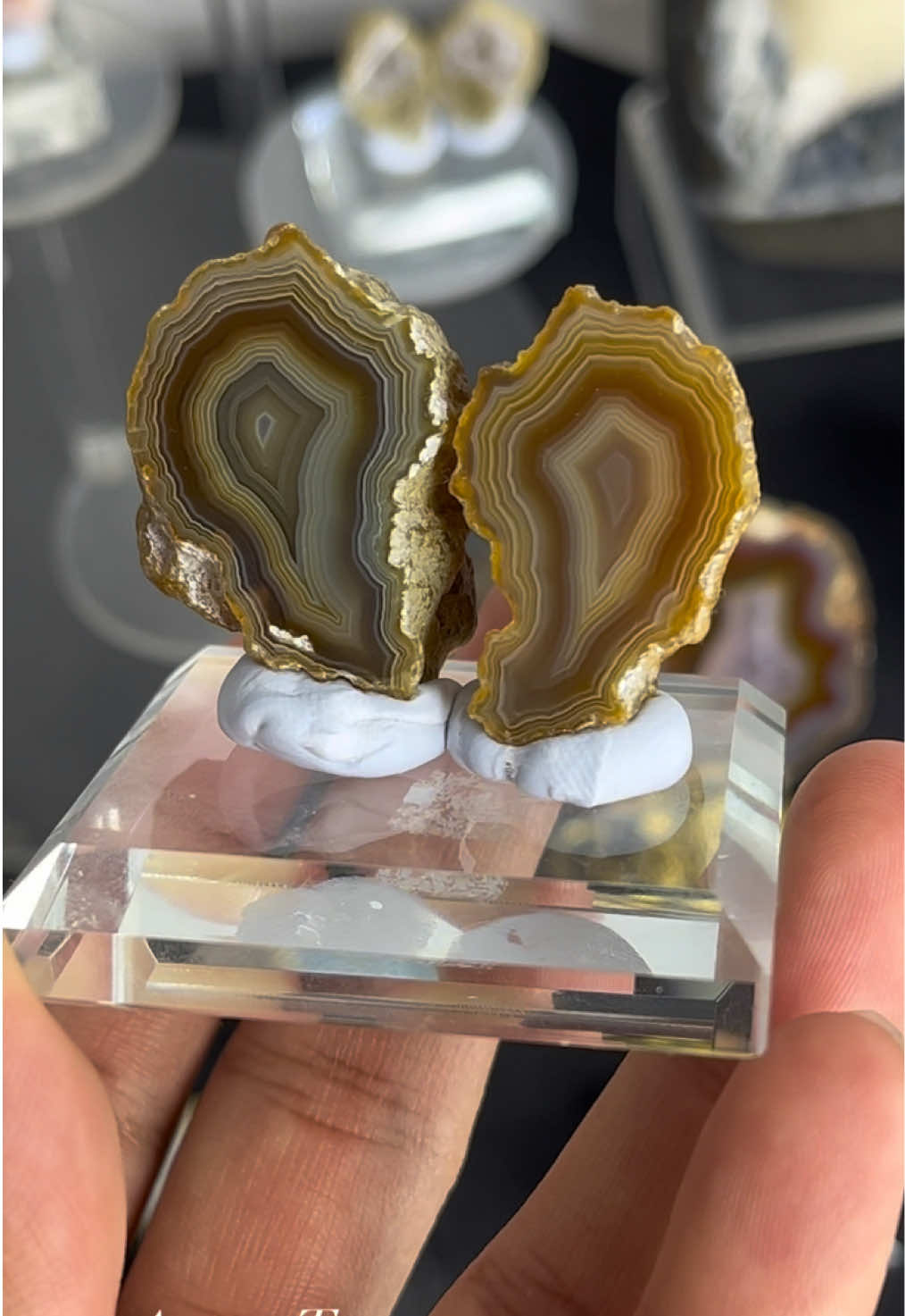 @Priestess Crystals