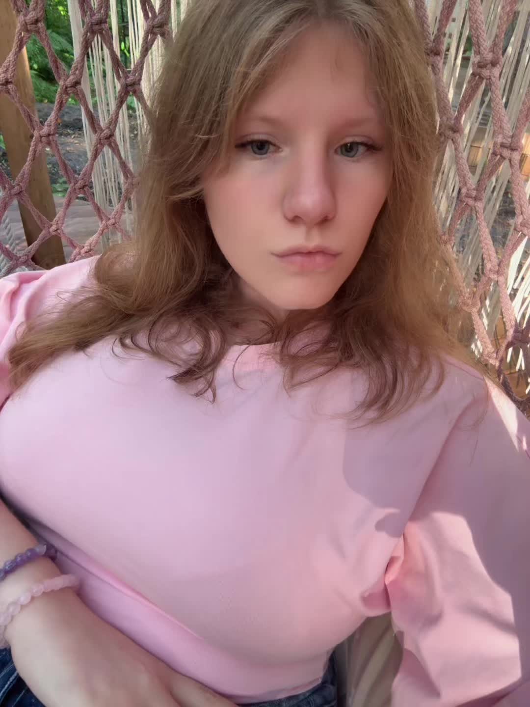 @mamakarina)