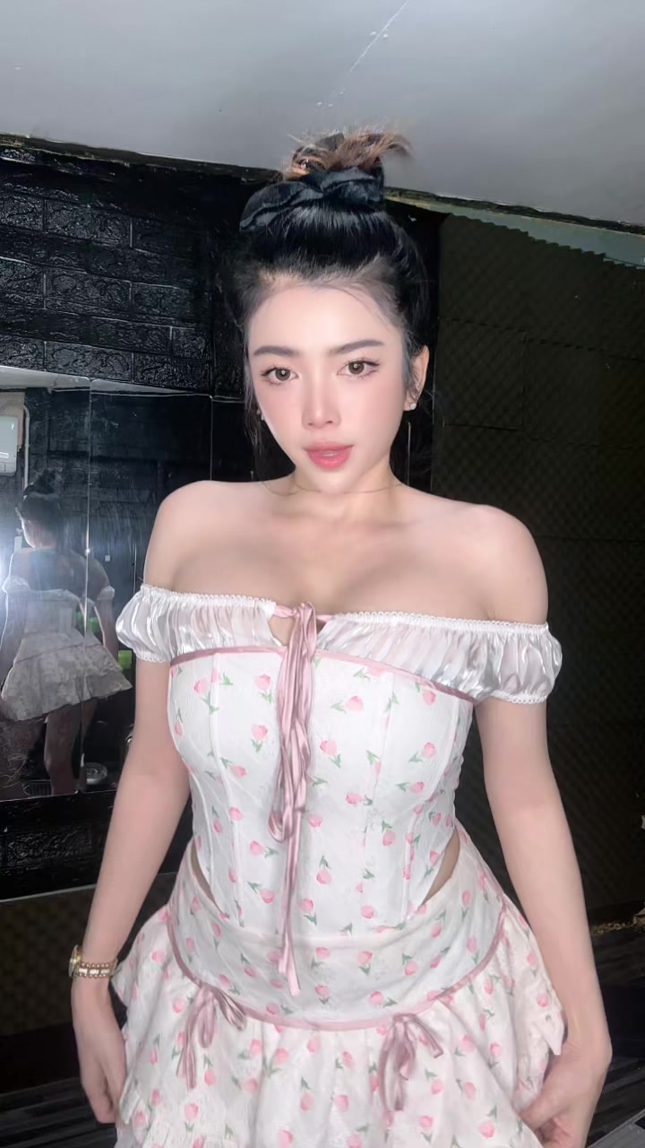 @น้ำมลพาเพลิน (ช่องจริง)