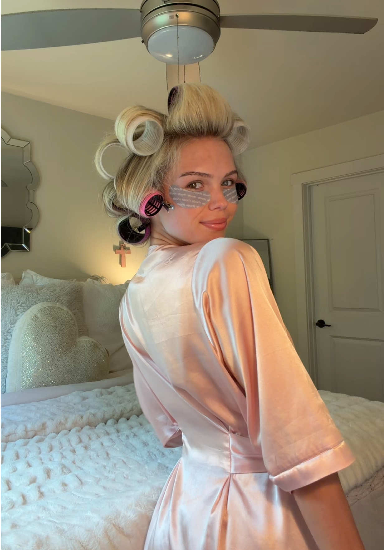 @caroline