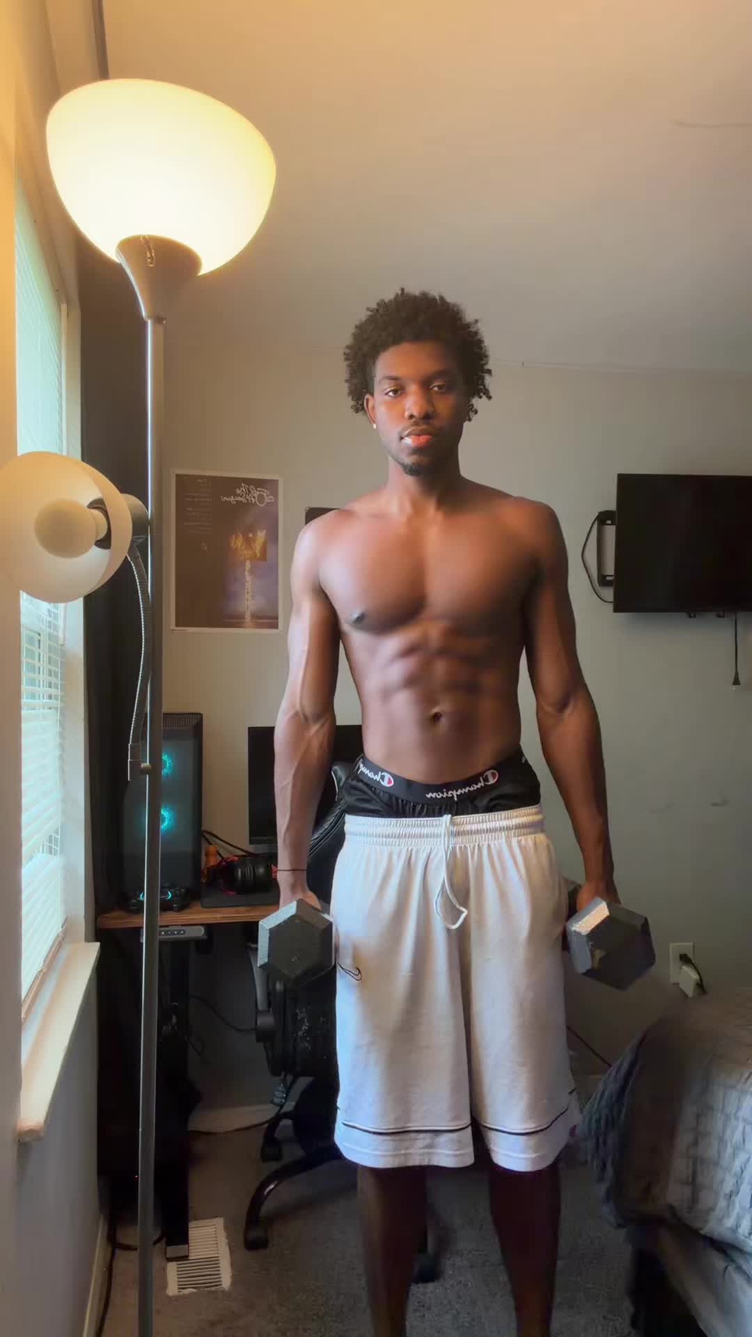 @￼