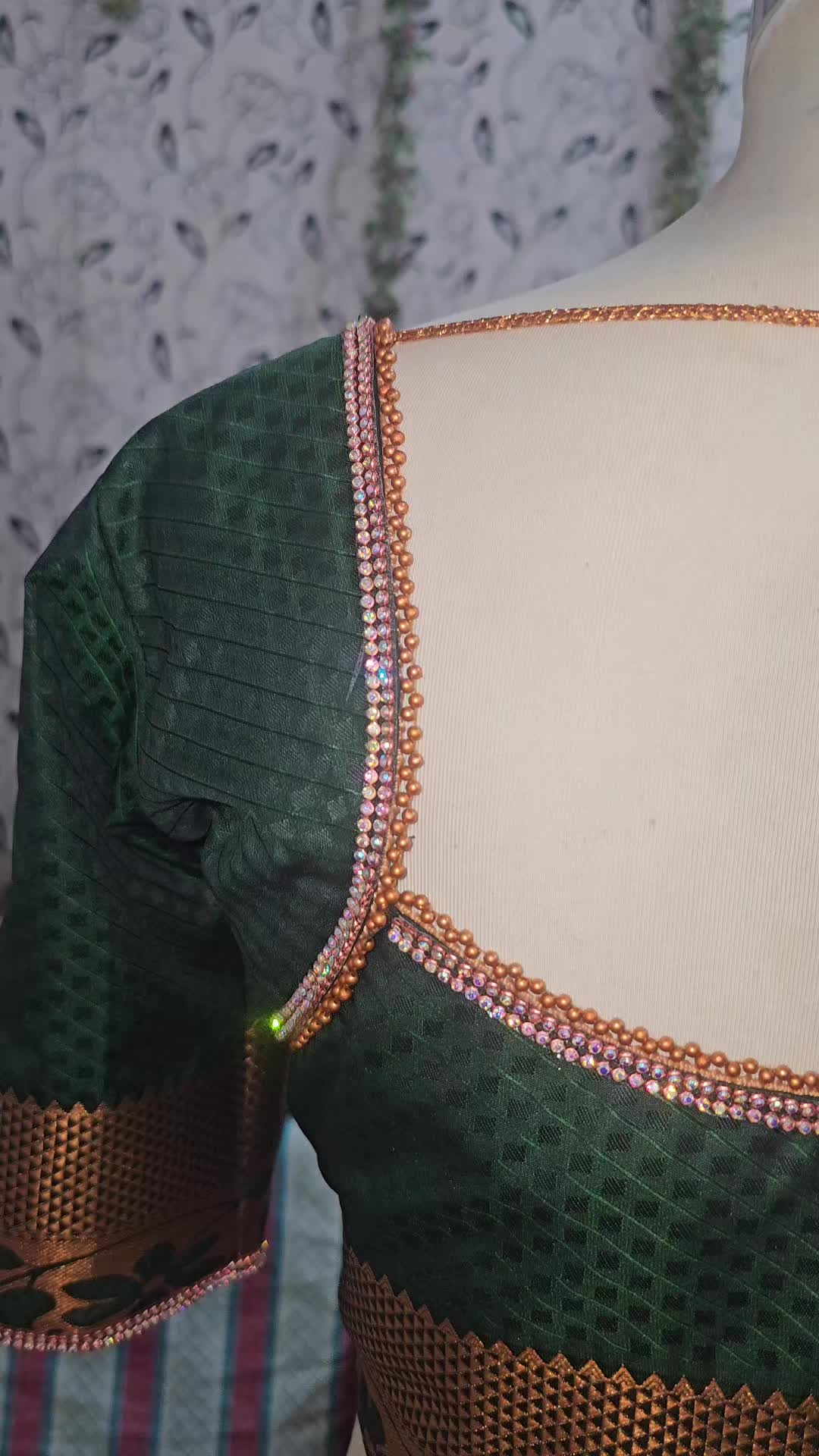 @Sanmeensha Collections