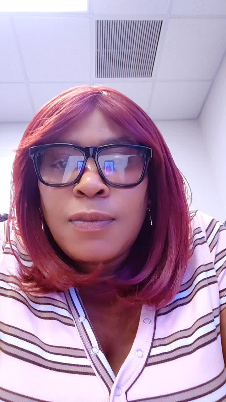 @queenmonika💞