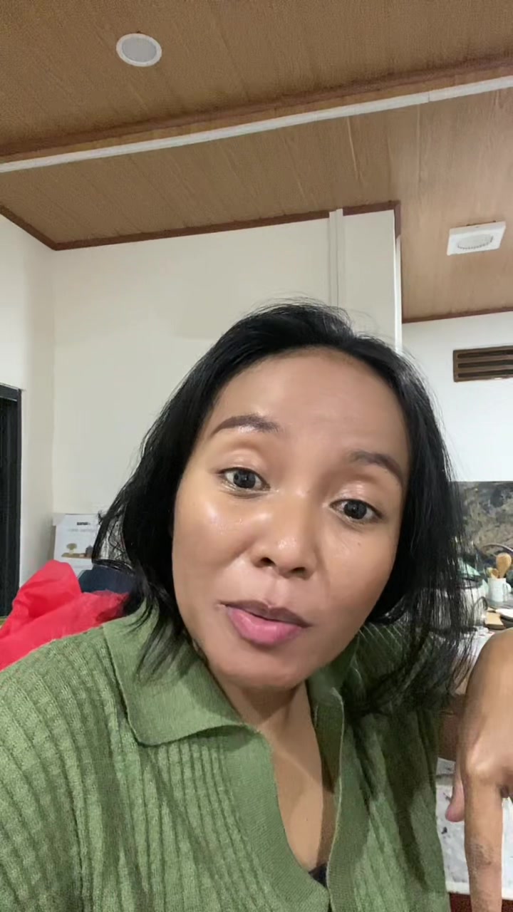 @ViviLau