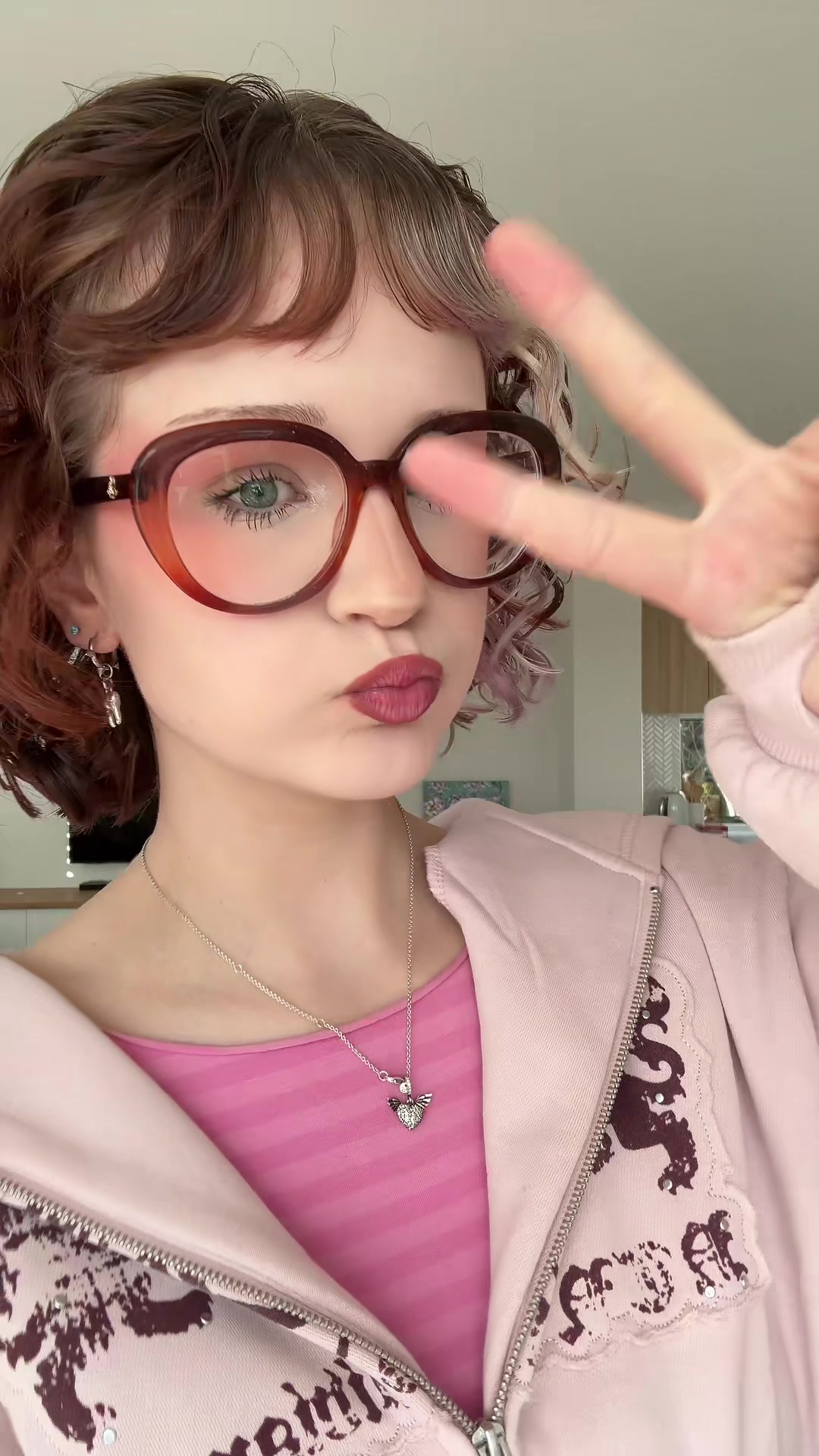 @𝓮𝓿𝓮🪿🧁