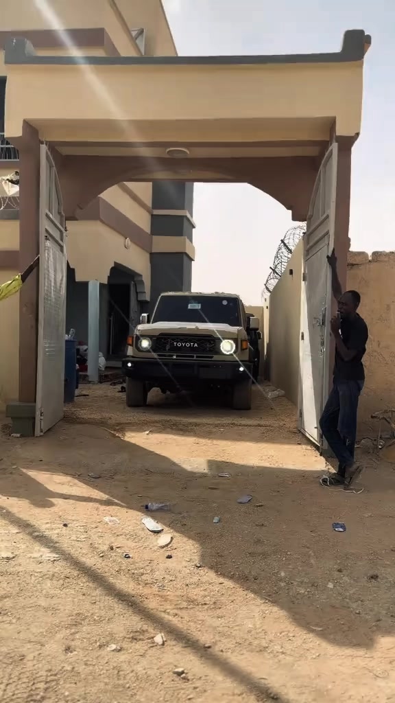 @منيـــــــــــــ𝑻𝑶𝒀𝑶𝑻𝑨