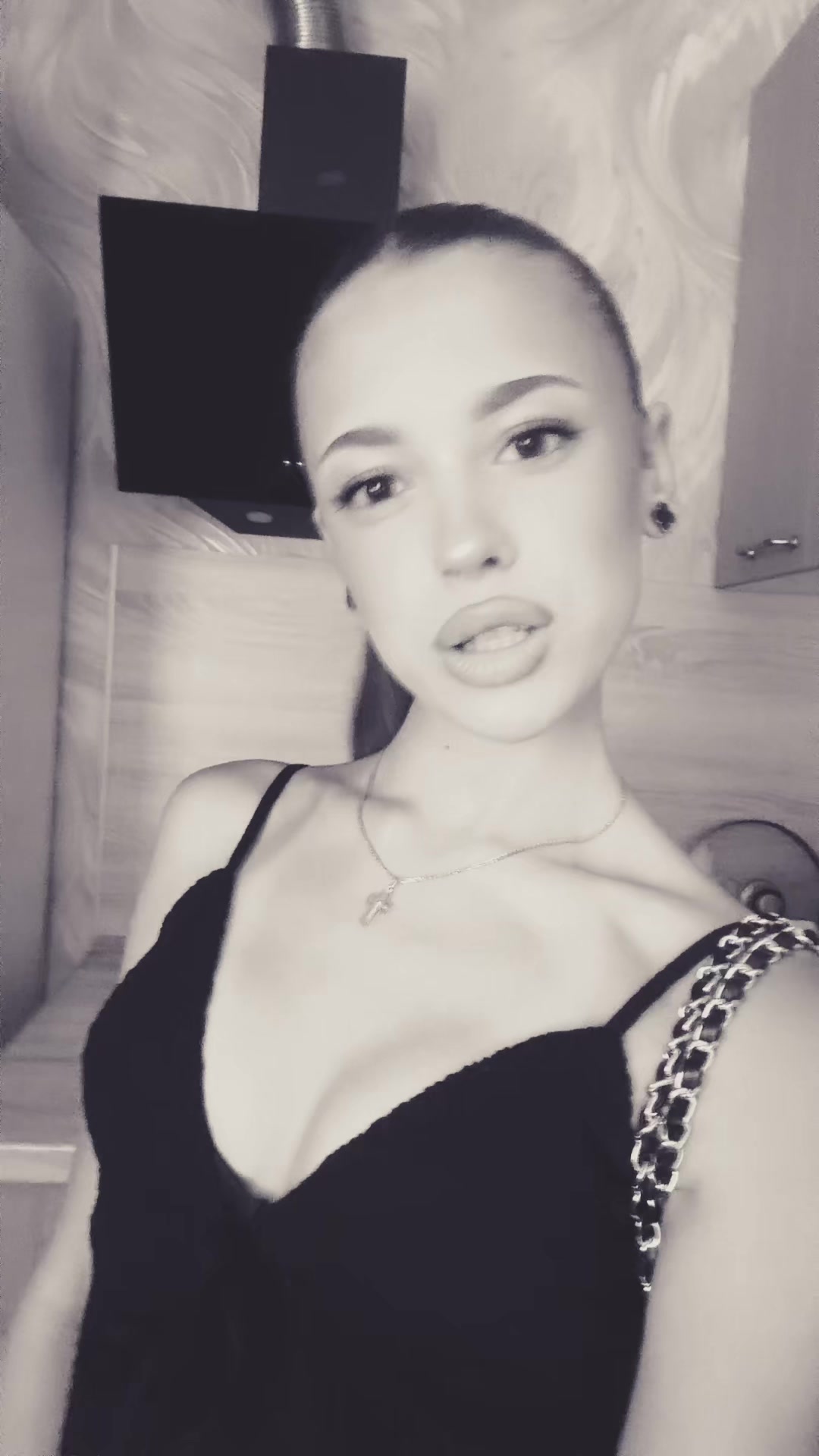 @𝒜𝓁𝑒𝒸𝒽𝓀𝒶