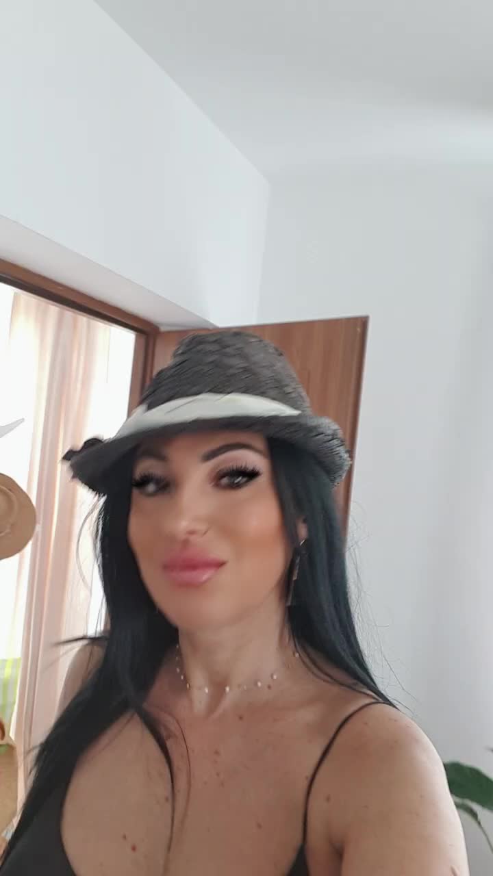 @Ela❤️T