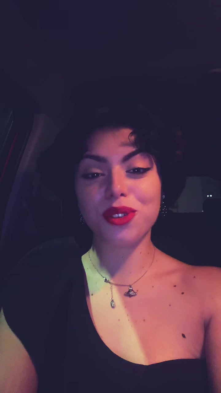 @Rosie_
