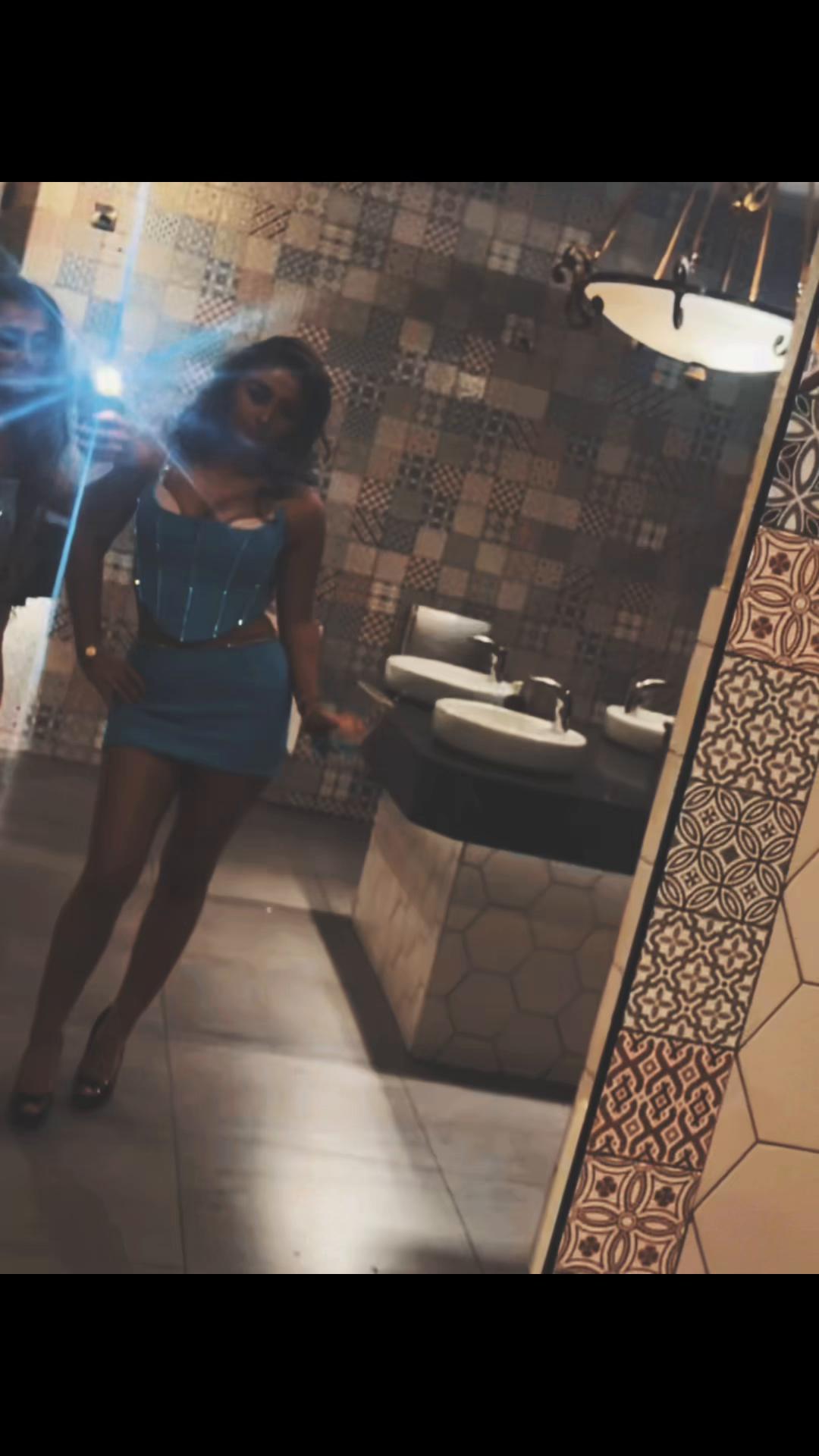 @ℯ𝓁𝒾𝓏𝒶𝒷ℯ𝓉𝒽🍬