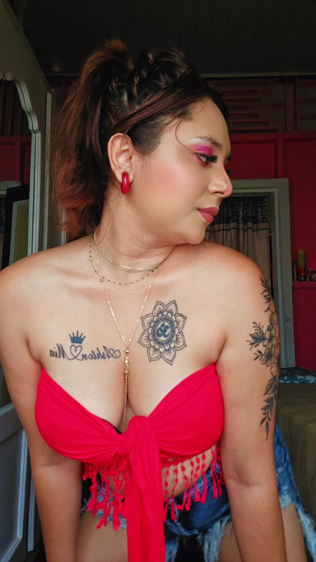 @&bull;𝓐𝓼𝓱𝓶𝓪𝓷𝓲𝓮✨️👑