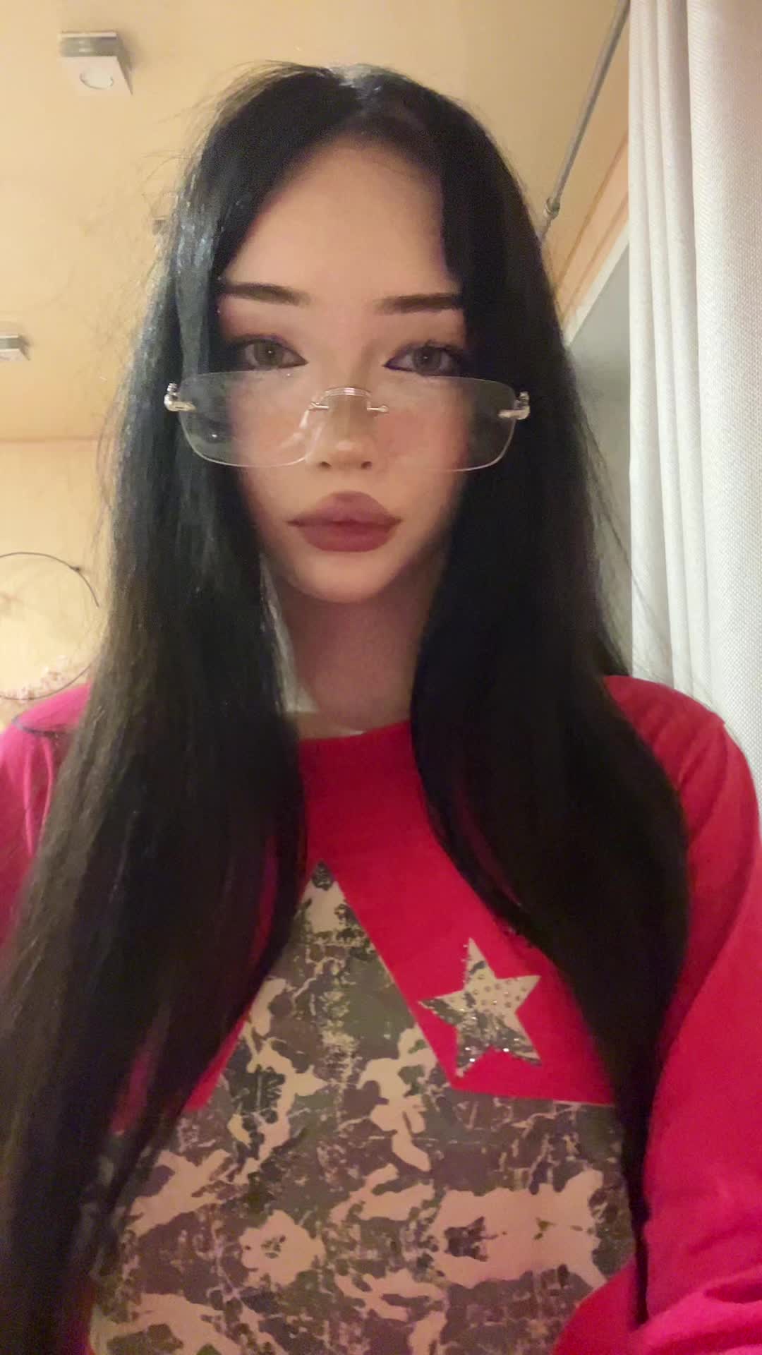 @luvyouraura