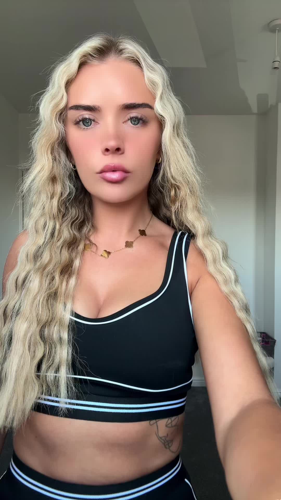 @LEAH PALMER☁️