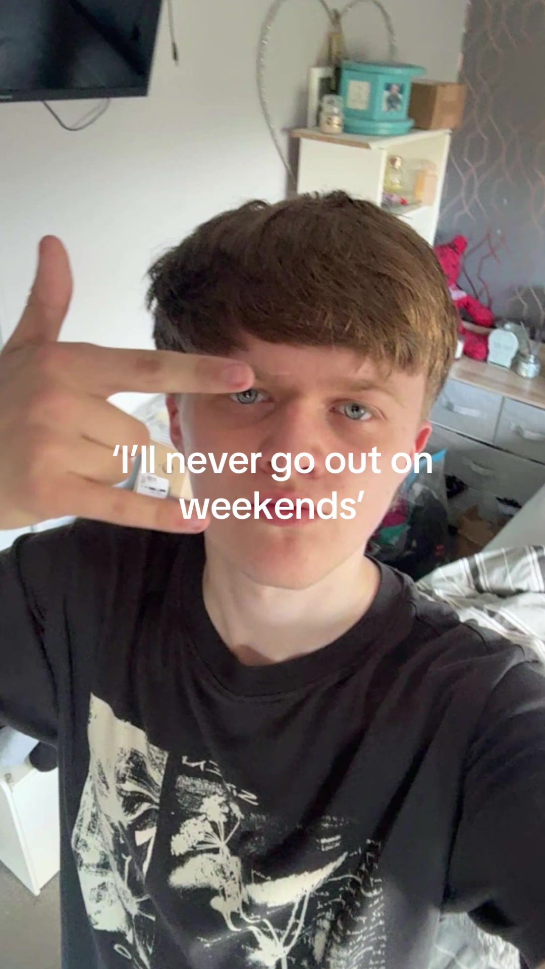 @cameron_harrison06