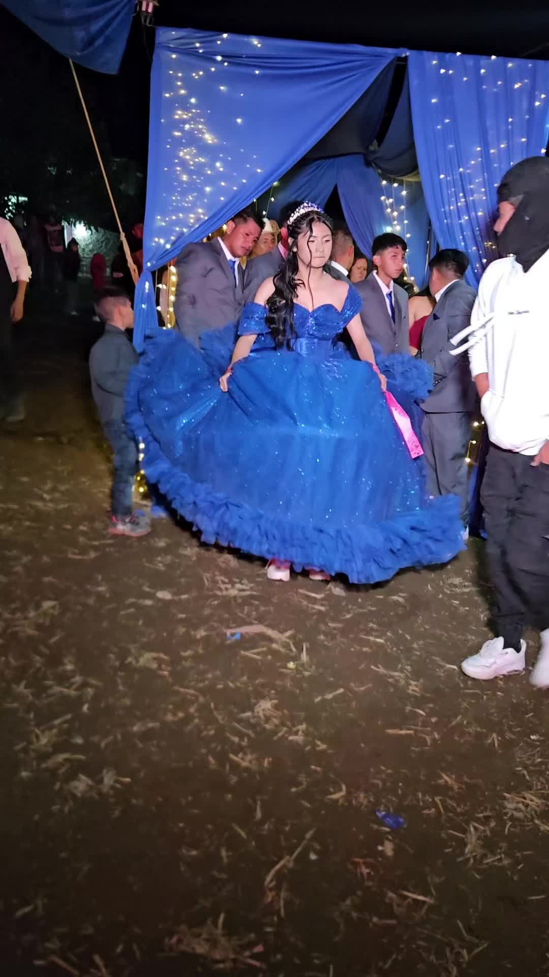 @Producciones Vania