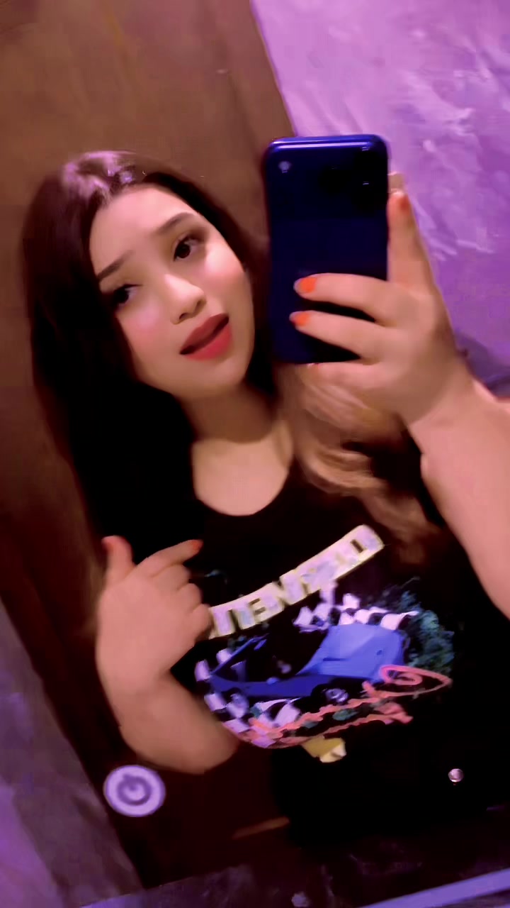 @ZAREEN SHAH❣️