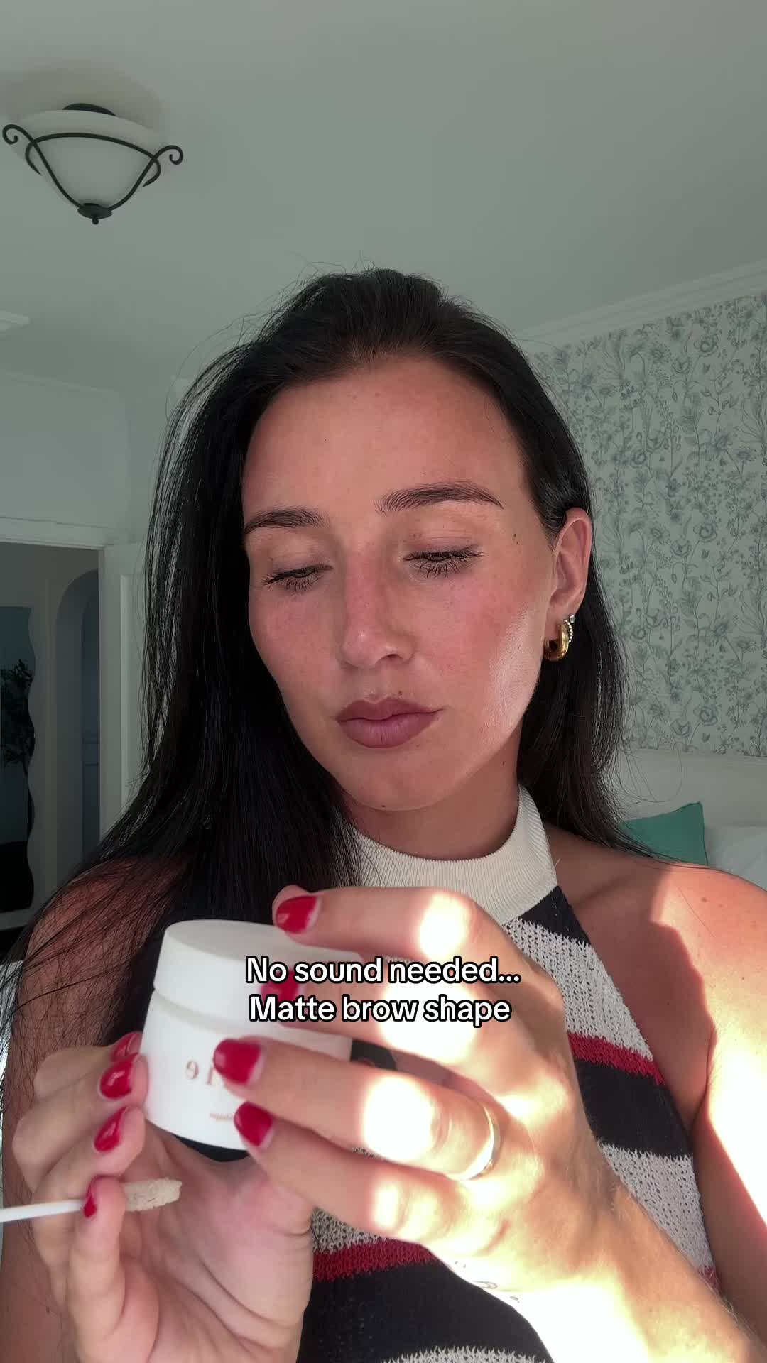 @byelliebeauty
