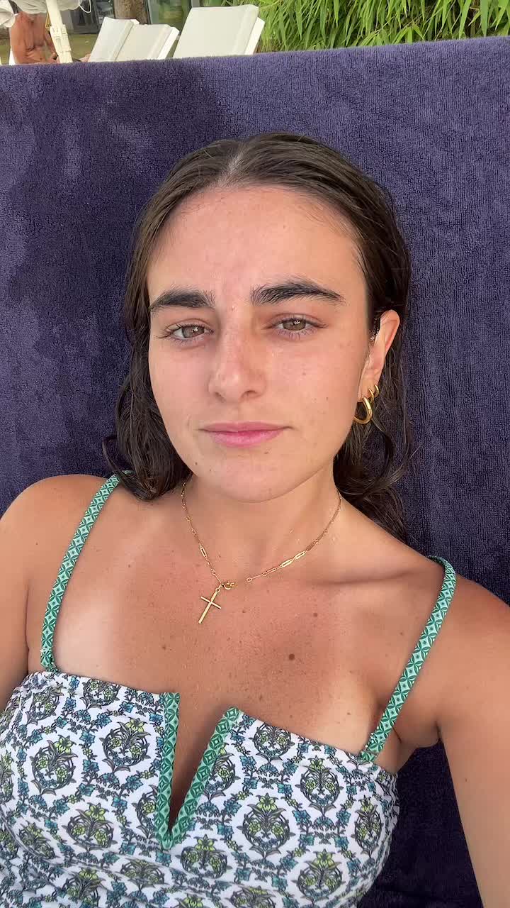 @elenaluugo