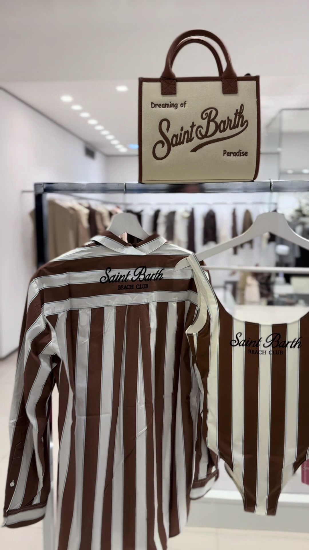 @RODRIQUEZ STORE