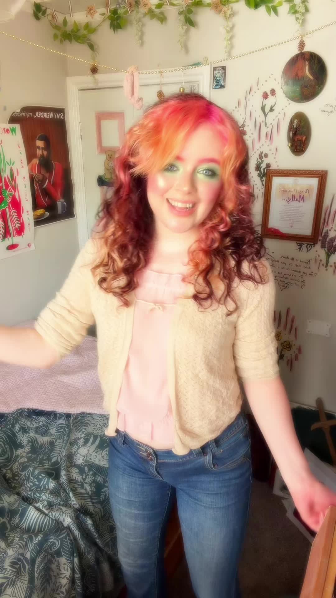 @Smolly