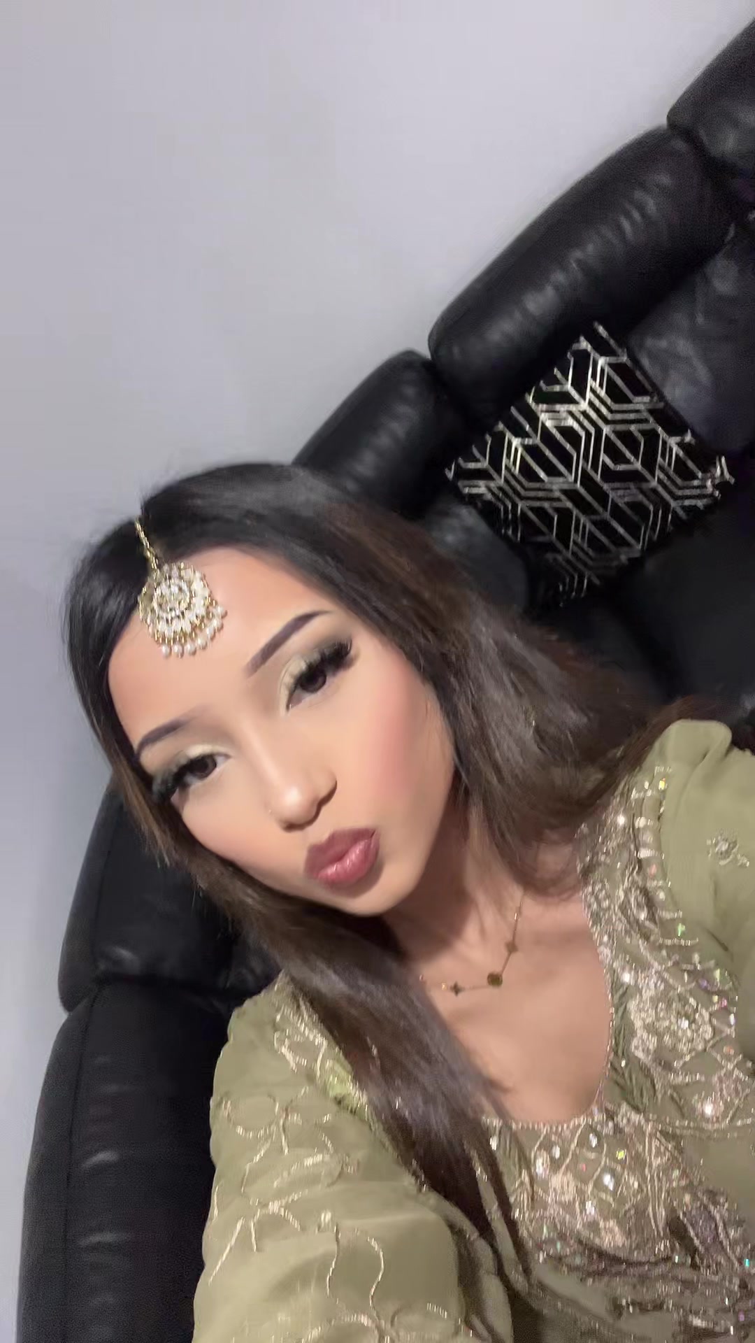 @anisha