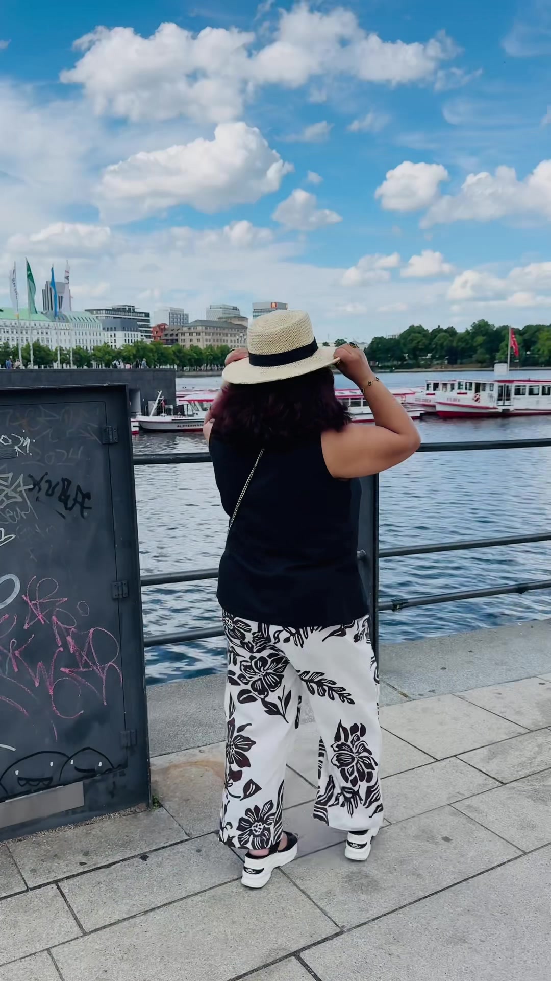 @Rina Sharma🇩🇪