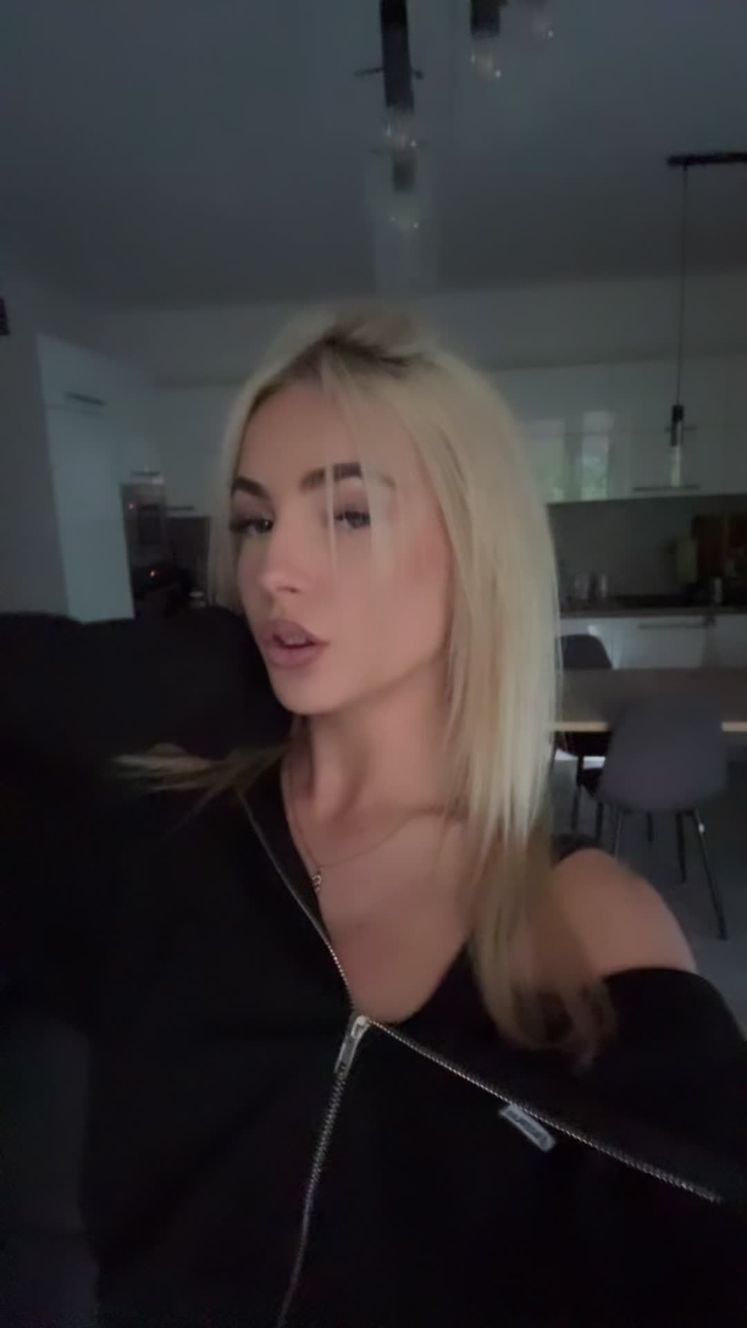 @𝐬𝐧𝐨𝐰𝐛𝐮𝐧𝐧𝐲