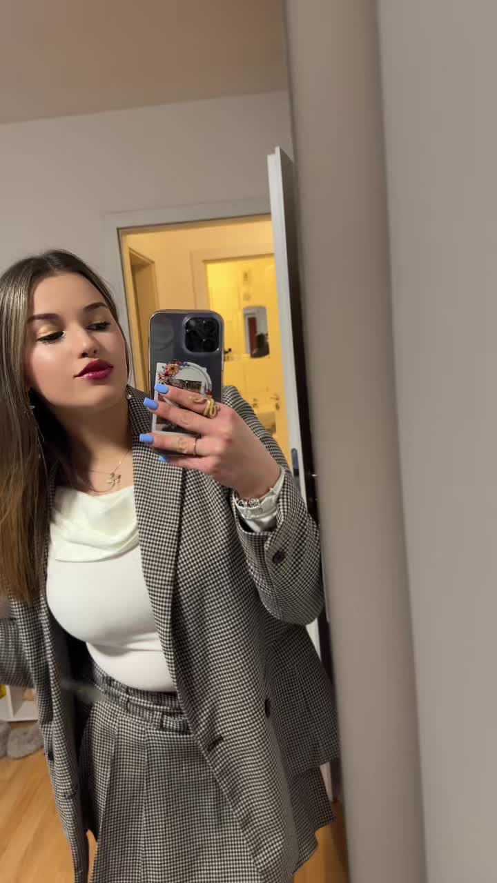 @officialsandri4ka
