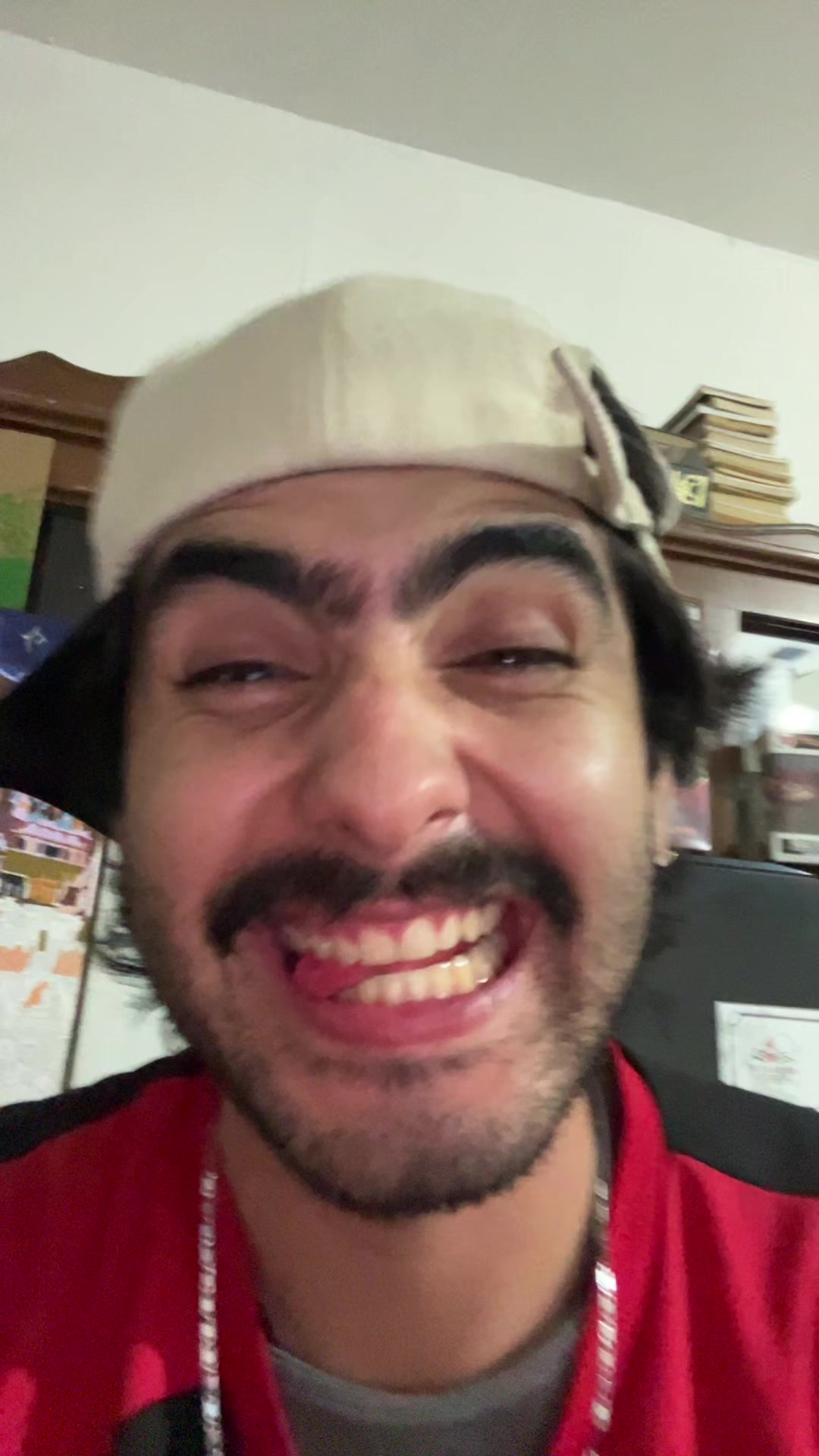 @GabHerz