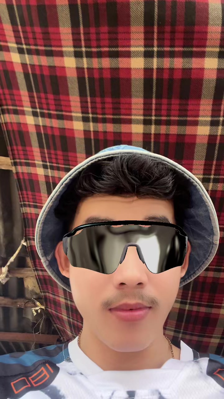 @🪭H