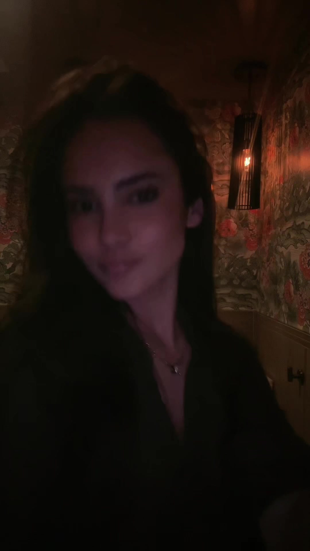 @ana suarez