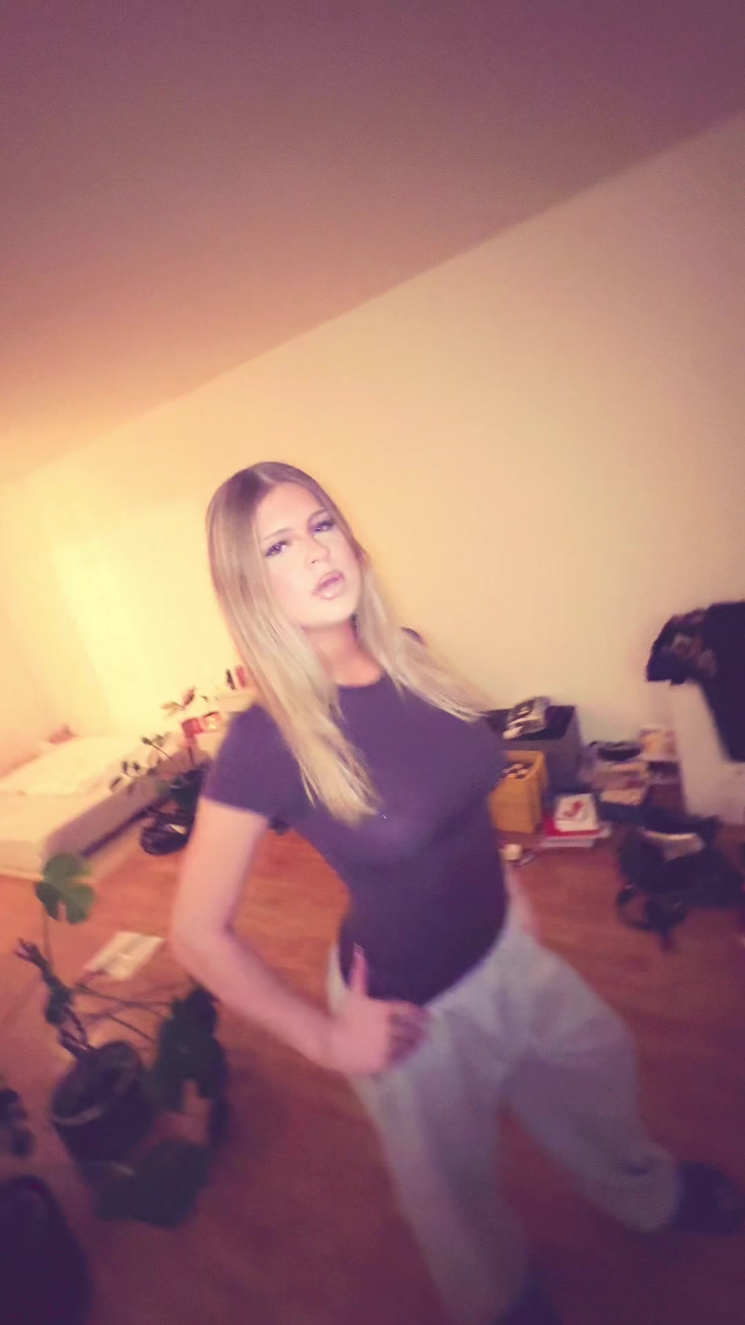 @miaelektra