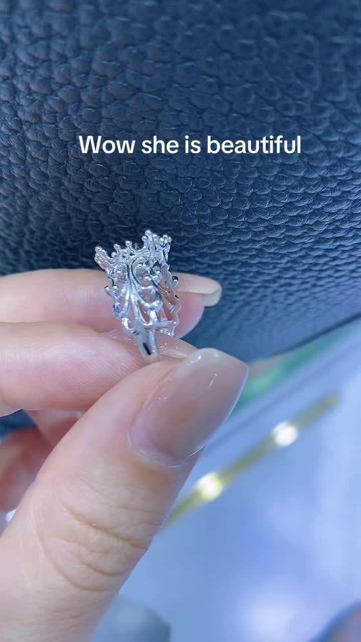 @OMGPEARL