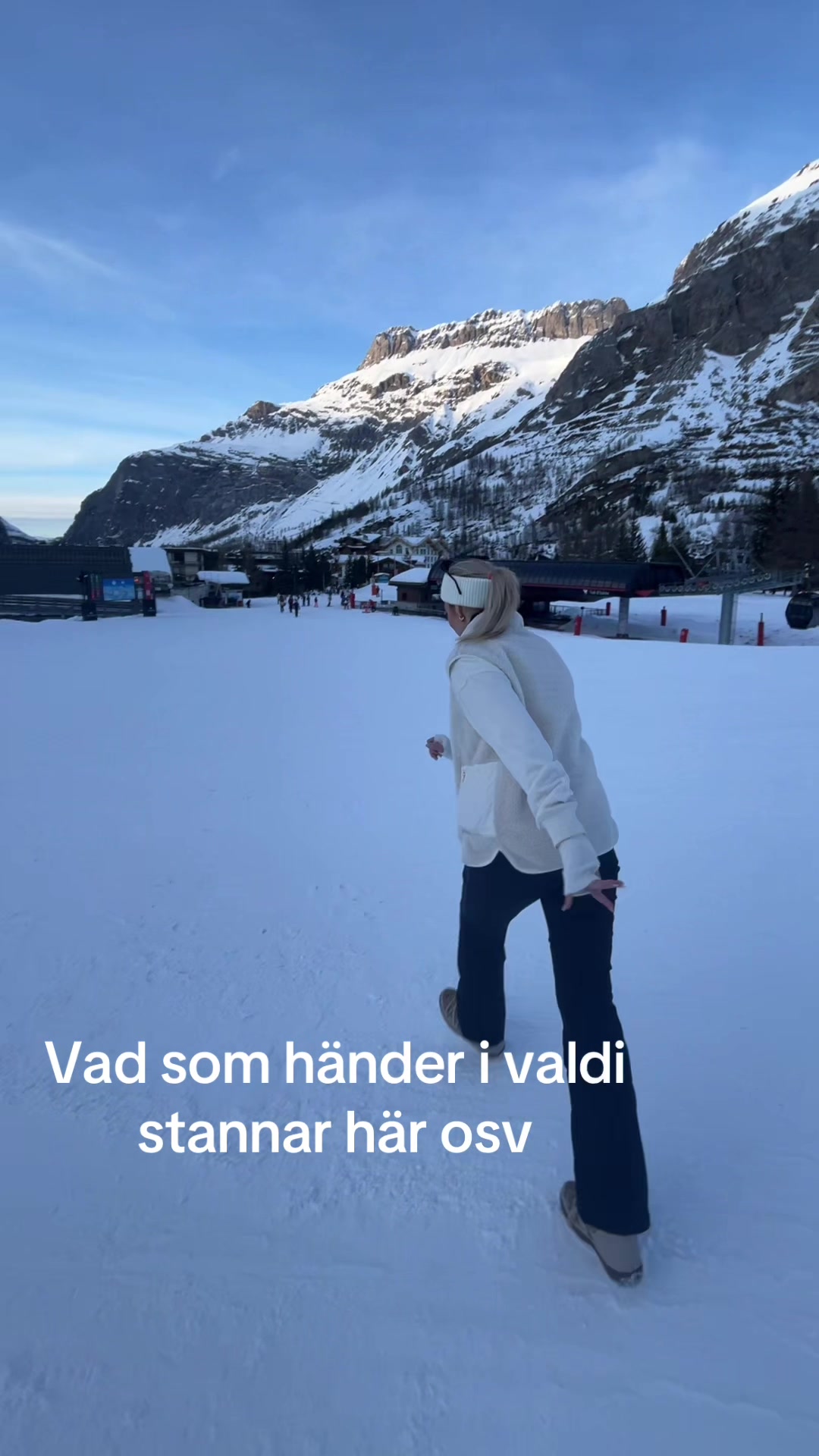 @Bella