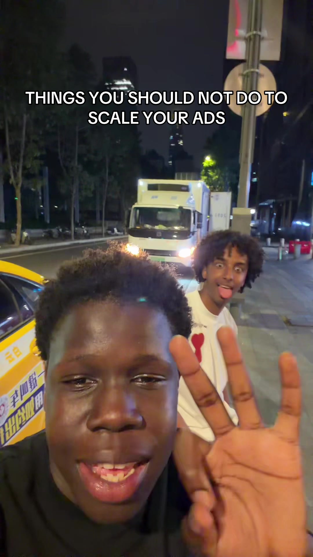 @Mo