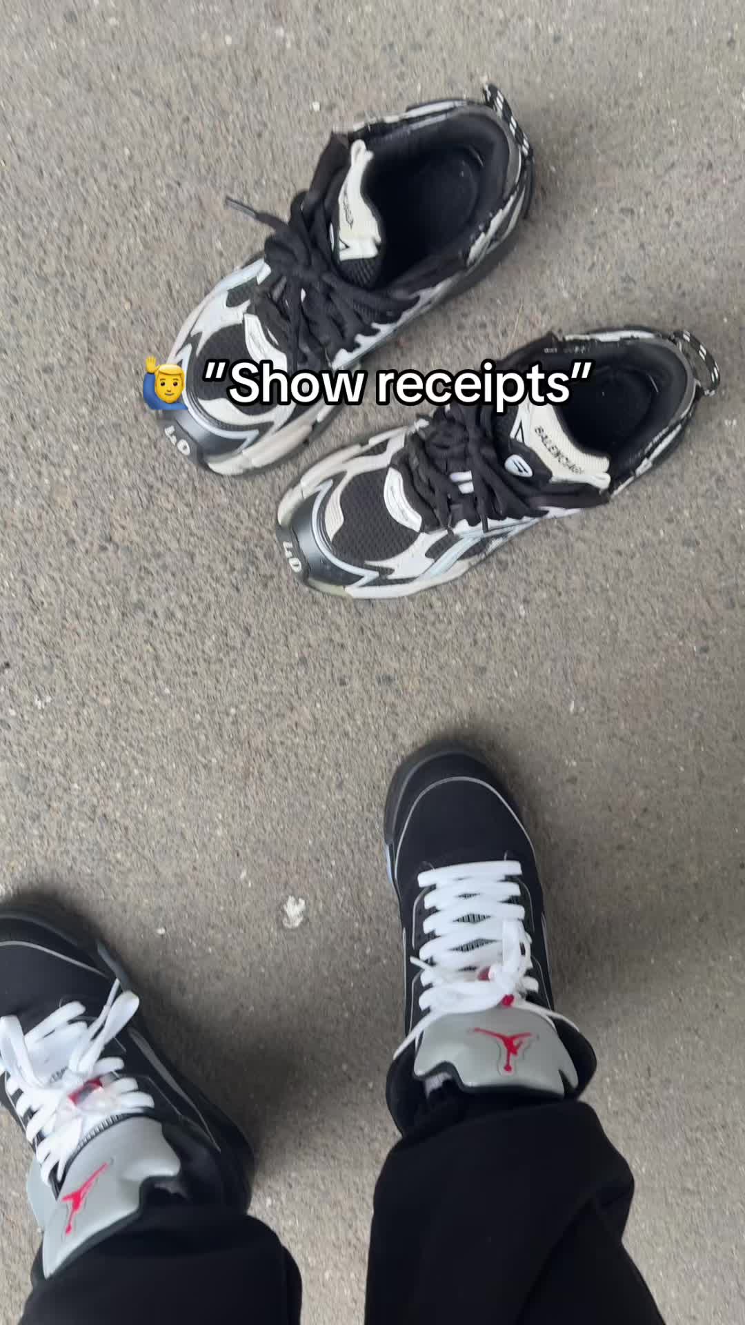 @⃟