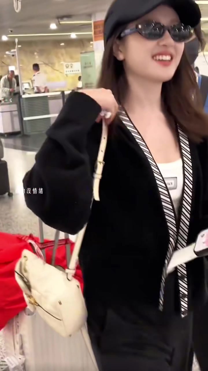 @𝙇𝙞𝙡𝙖𝙣𝙙𝙞౨ৎ