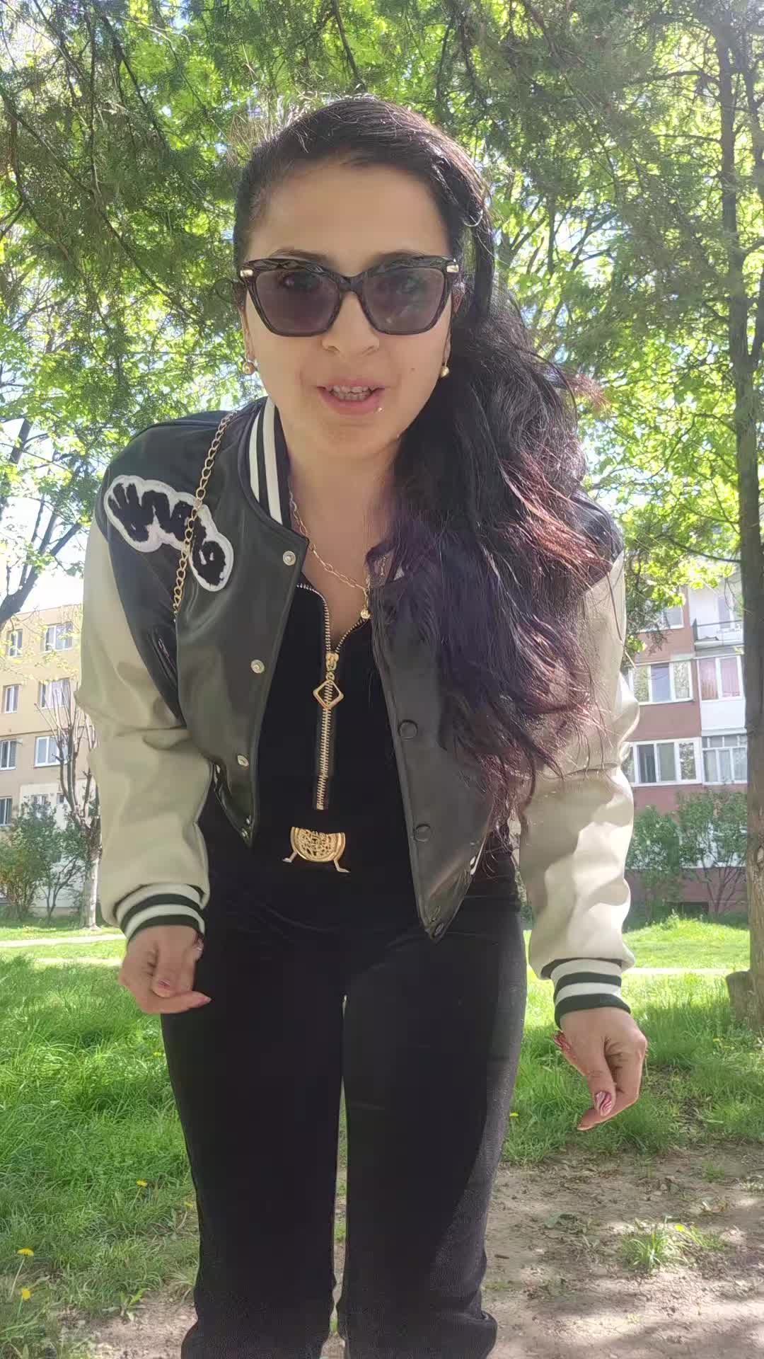 @MonalisaMona