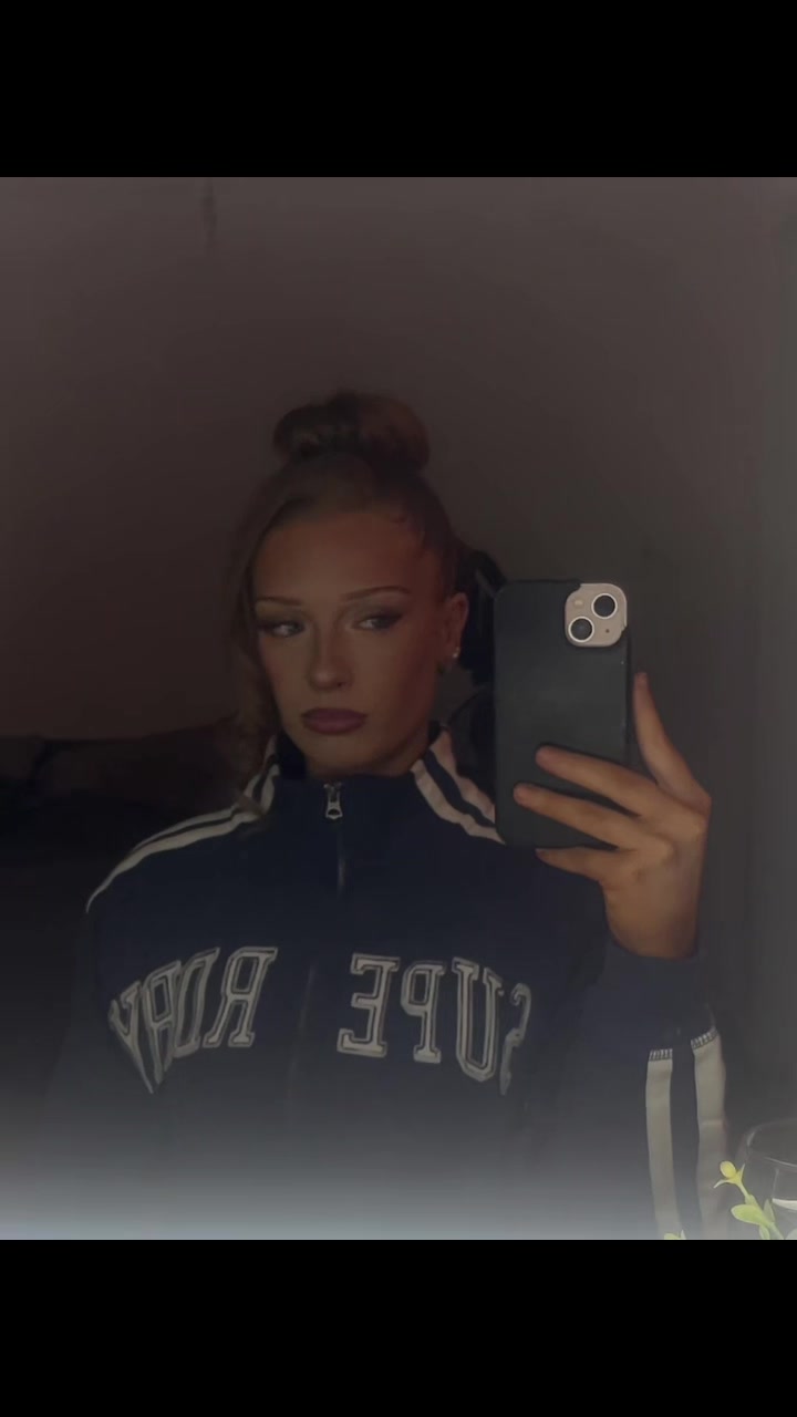 @I V Y 🫧