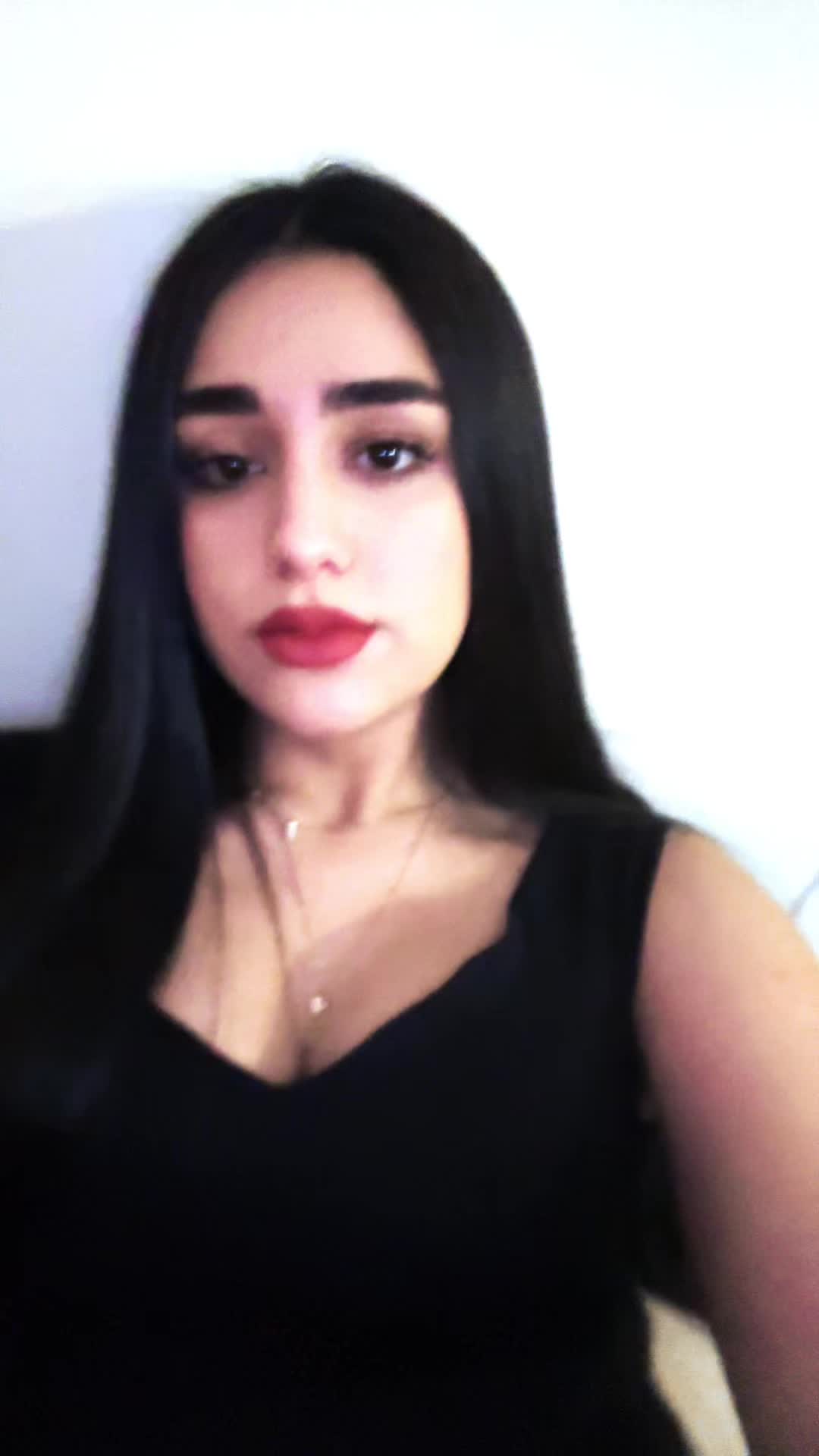 @Nesrine