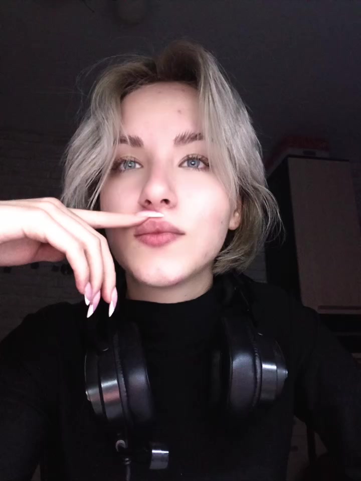 @𝙳𝚊𝚛𝚒𝙳𝚎𝚜𝚑𝚔𝚊 🤍