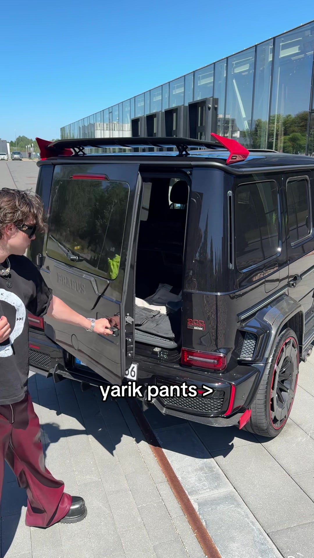 @YARIK
