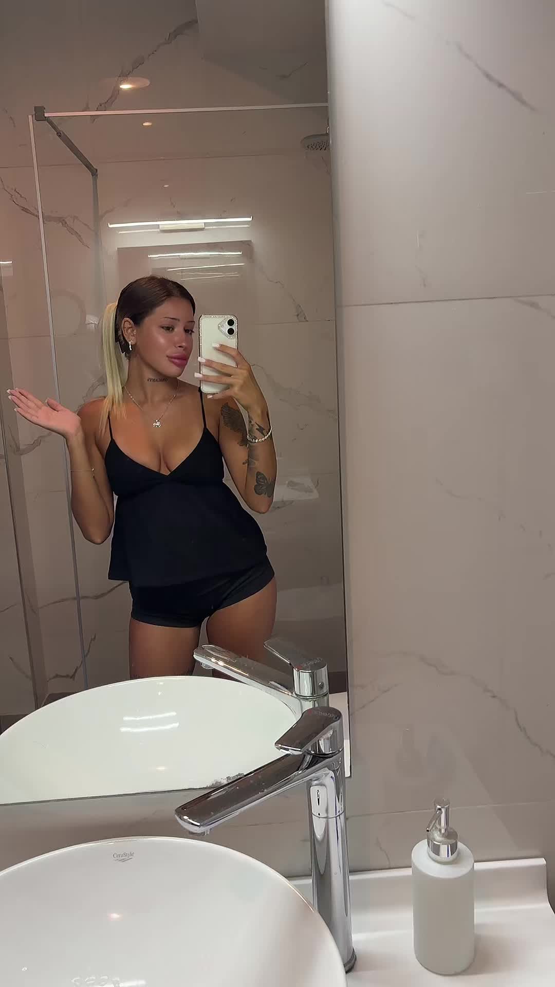 @𝐿𝐸𝒳𝐼