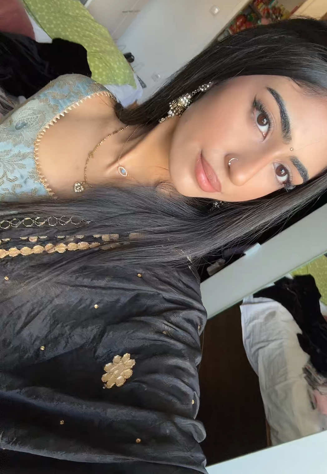 @𝓡♡