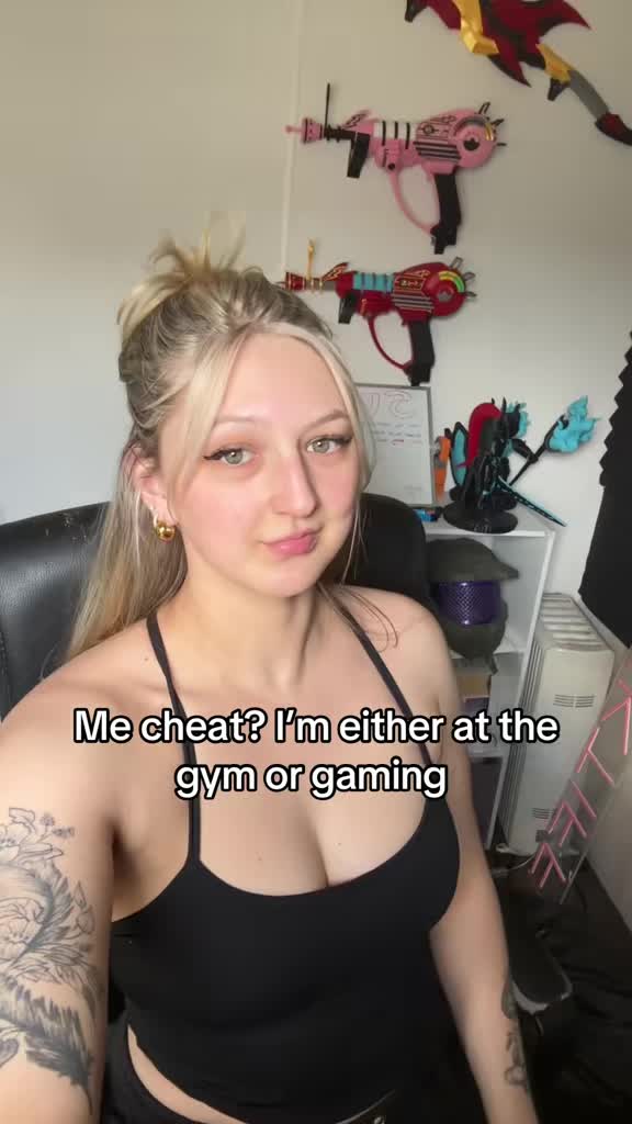 @tiffandchipsirl