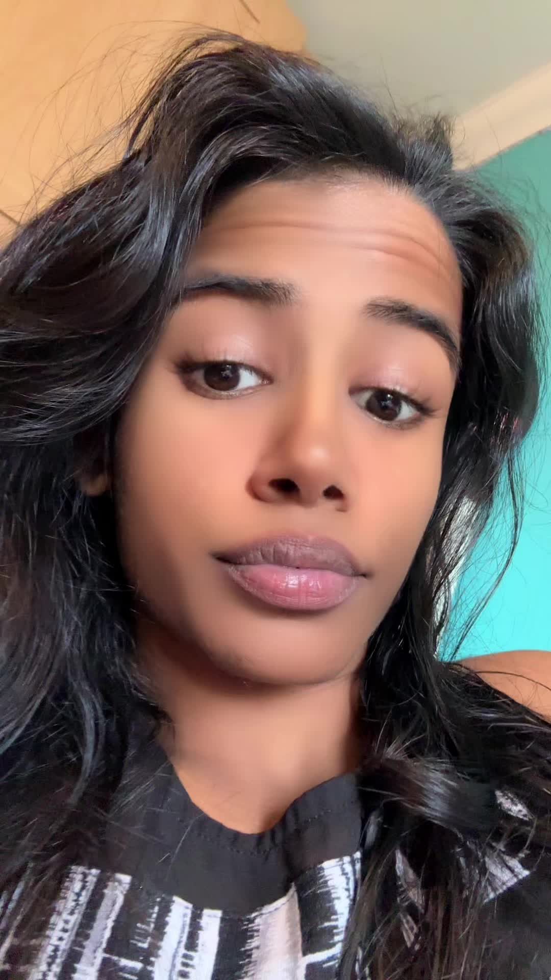 @𝓛𝓪𝓲𝓺𝓪💋