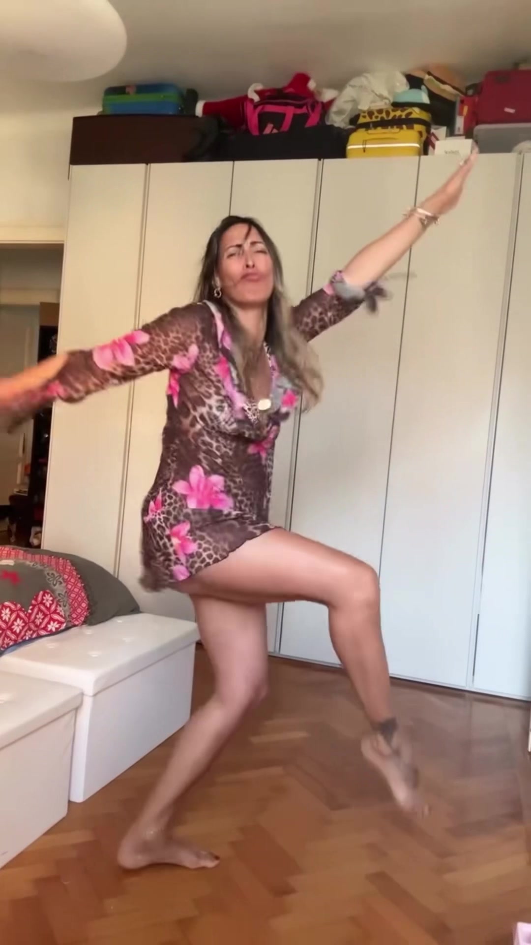 @Yuni